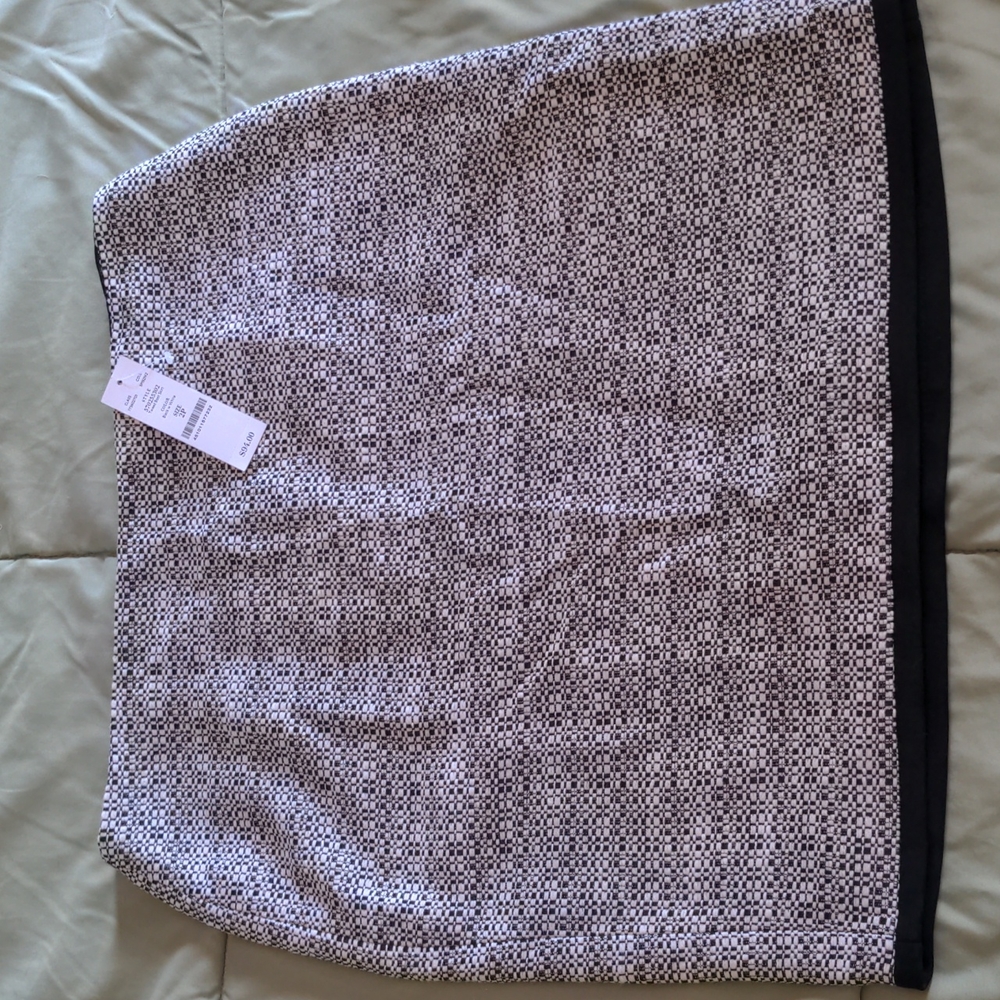 White House Black Market skirt